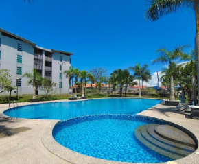 AY3 Home with swimming pool access